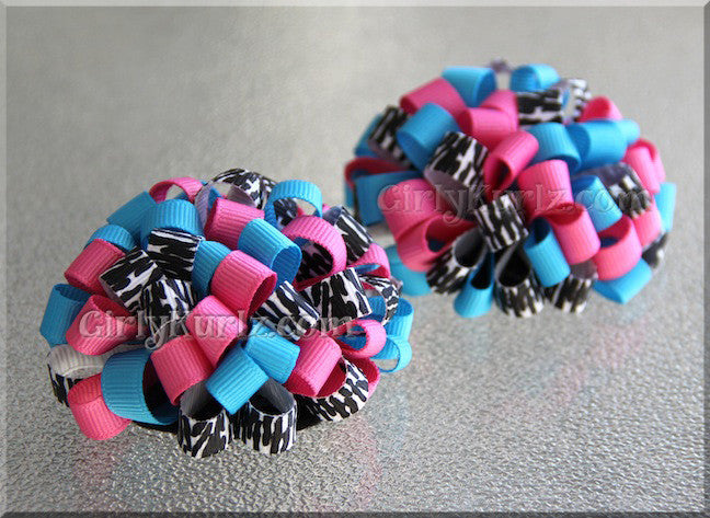 loopy pom pom hair bow
